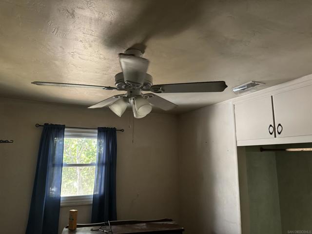 918 E 3rd Avenue, Escondido CA: https://media.crmls.org/mediaz/0cfca1dc-7f6d-43ea-bccd-cdf12e03aa73.jpg