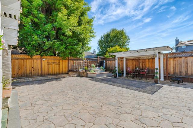 1700 Hemlock Court, Hollister CA: https://media.crmls.org/mediaz/0cfd4eae-5c6b-41f2-b81f-6897de23e362.jpg