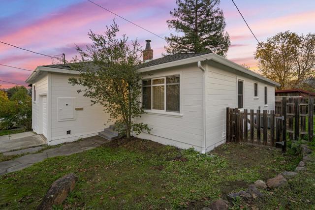 80 Hilltop Drive, San Carlos CA: https://media.crmls.org/mediaz/0cfedd1f-29c9-4cd7-99ef-66217be2d75f.jpg