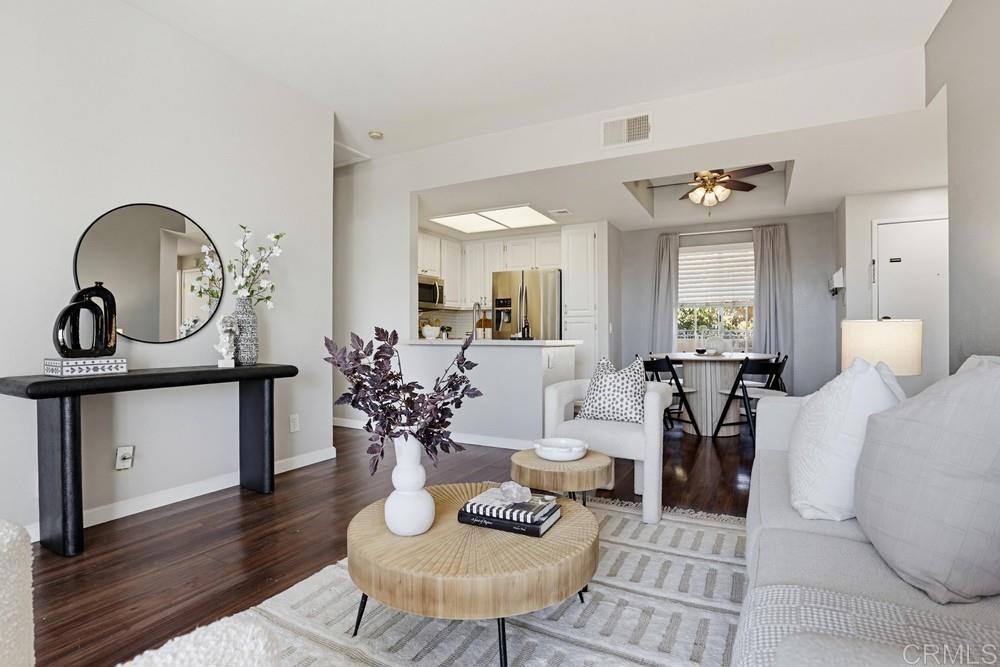 2050 Camino De La Reina - photo 5