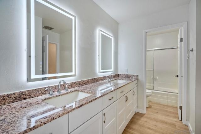 10143 Caminito Volar, San Diego CA: https://media.crmls.org/mediaz/0d001324-d382-46a2-abdb-25d600fb3ae1.jpg