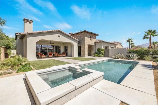 55120 Autumn Valley Court, La Quinta CA: https://media.crmls.org/mediaz/0d0160df-4f3f-442a-9864-c8ffa6822814.jpg