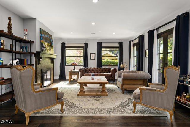 1052 New York Drive, Altadena CA: https://media.crmls.org/mediaz/0d033309-4266-4e0f-a0ba-9d231221d7a0.jpg