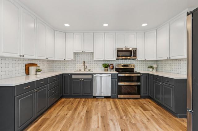 803 Peary Lane, Foster City CA: https://media.crmls.org/mediaz/0d0352a8-17fd-456c-811c-c7ce97ca36e8.jpg