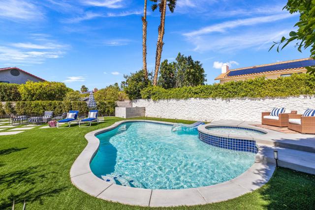 68716 Avenida Diosa, Cathedral City CA: https://media.crmls.org/mediaz/0d0378b9-70fa-4e28-9088-03b216a1b427.jpg