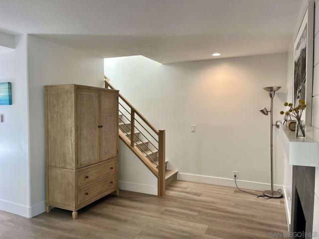 24345 Vista Point Ln, Dana Point CA: https://media.crmls.org/mediaz/0d043b39-7943-4f3a-be28-92e7a47b48b5.jpg