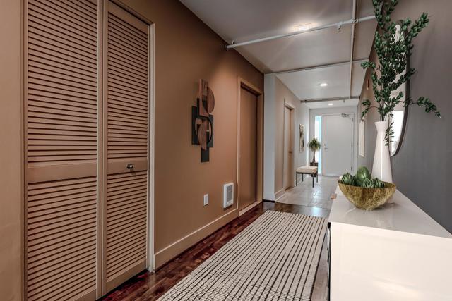 311 Oak Street, Oakland CA: https://media.crmls.org/mediaz/0d049e6f-2033-4ff6-b315-471f26e418fe.jpg