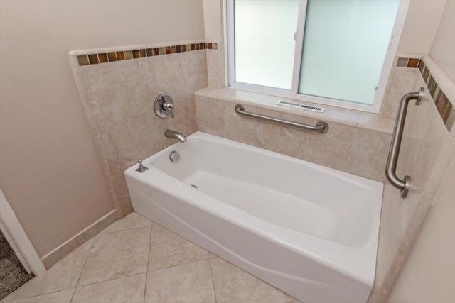13434 Old Oak Way, Saratoga CA: https://media.crmls.org/mediaz/0d04e599-caad-4d25-8548-fc3df9b6ad9a.jpg