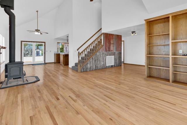 70500 Bradley Lockwood Road, Lockwood CA: https://media.crmls.org/mediaz/0d0536e5-ba46-48d2-a3fe-c91020d08823.jpg