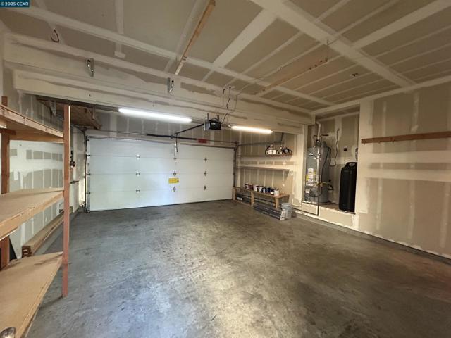 389 Black Rock Street, Brentwood CA: https://media.crmls.org/mediaz/0d0562c7-0fe7-4c88-86bf-8e1ca608d7e5.jpg