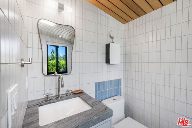 6738 Wildlife Road photo 26
