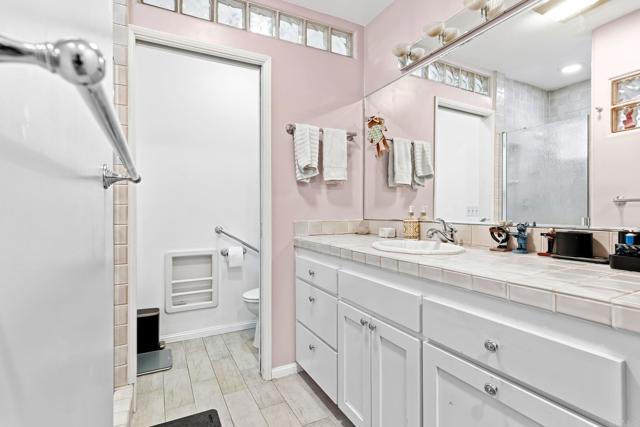 Detail Gallery Image 29 of 57 For 11724 Shadow Valley Rd, El Cajon,  CA 92020 - 5 Beds | 3 Baths