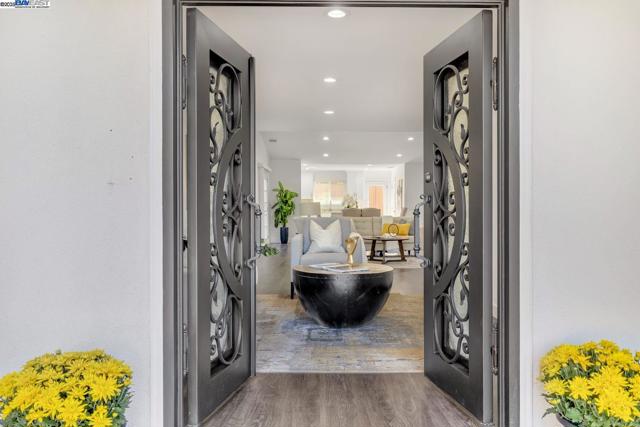 Image 4 of 45 For 2834 White Acres Dr