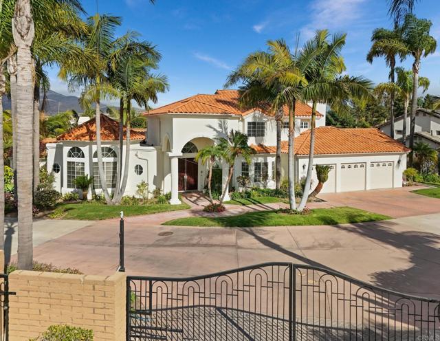 1367 Corona, Bonita CA: https://media.crmls.org/mediaz/0d06a0b5-720c-45bd-a81d-57a70d2003b8.jpg