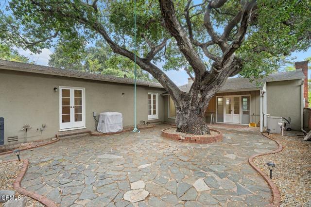 Detail Gallery Image 30 of 36 For 2009 Sierra Pl, Glendale,  CA 91208 - 2 Beds | 2 Baths