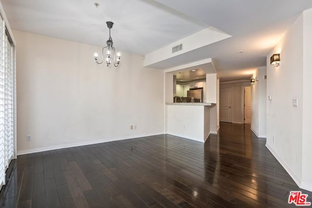 1257 Brockton Avenue, Los Angeles CA: https://media.crmls.org/mediaz/0d096753-2e86-45d9-beca-db60f6347a0f.jpg