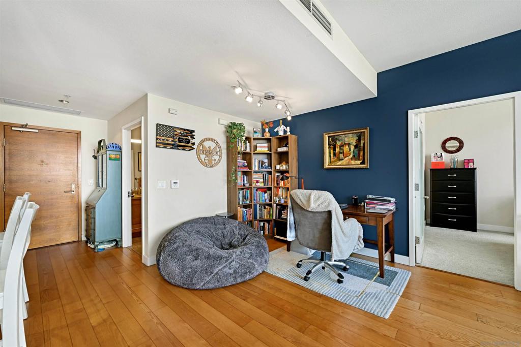 700 E Street - photo 6