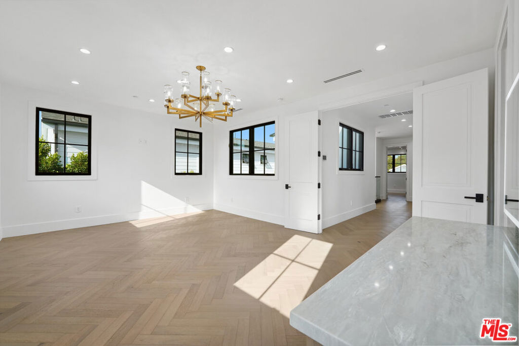 MLS #25616539 image #23