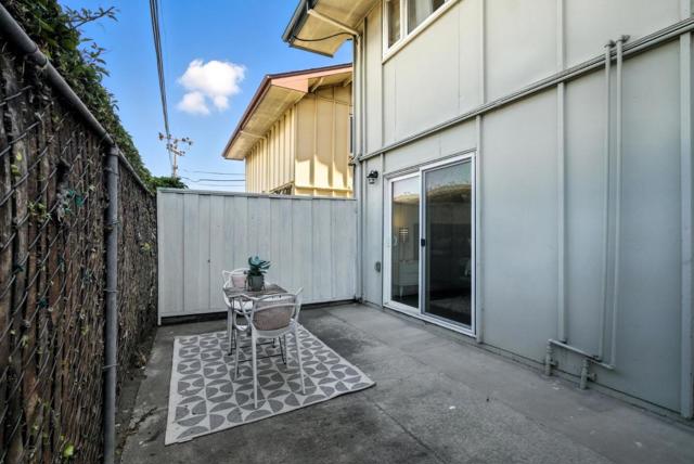 3015 Los Prados Street, San Mateo CA: https://media.crmls.org/mediaz/0d0a8229-92ca-4981-93cf-193a438810fd.jpg