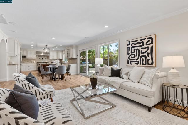 410 Hampton Court, San Ramon CA: https://media.crmls.org/mediaz/0d0ac082-638c-4b63-b004-f0d70d1f5958.jpg