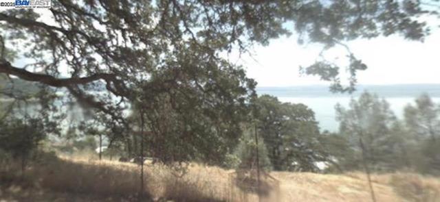 3062 Atholl Rd, Lucerne CA: https://media.crmls.org/mediaz/0d0aceb6-909b-4655-afd4-9e51a2ee8122.jpg