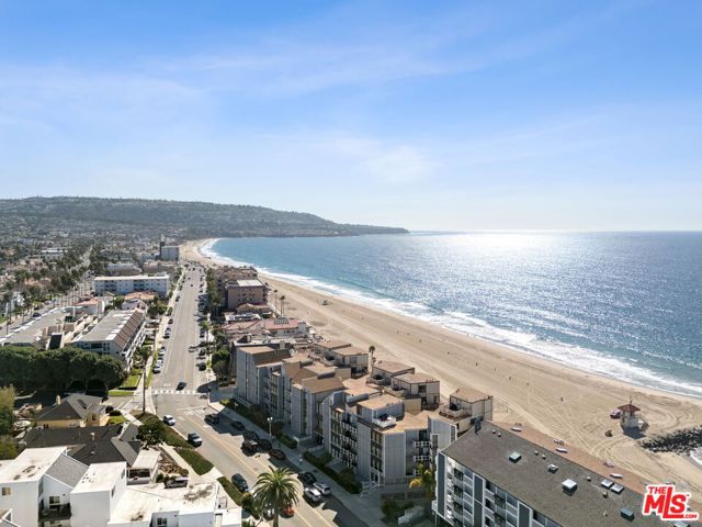 625 Esplanade, Redondo Beach, California 90277, 3 Bedrooms Bedrooms, ,2 BathroomsBathrooms,Residential,Sold,Esplanade,25606497 625 Esplanade, Redondo Beach, California 90277, 3 Bedrooms Bedrooms, ,2 BathroomsBathrooms,Residential,Sold,Esplanade,25606497