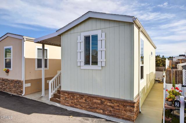 Detail Gallery Image 3 of 21 For 3975 Telegraph Rd #2,  Ventura,  CA 93003 - 1 Beds | 1 Baths