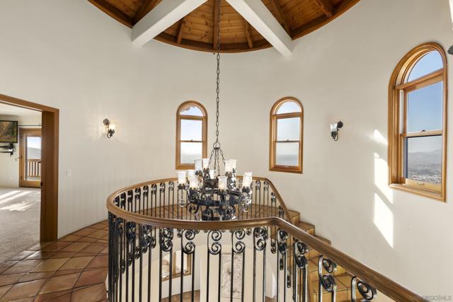 859 Cocos Dr, San Marcos CA: https://media.crmls.org/mediaz/0d0ca64e-6c44-42f3-84fa-ff018ab9a691.jpg