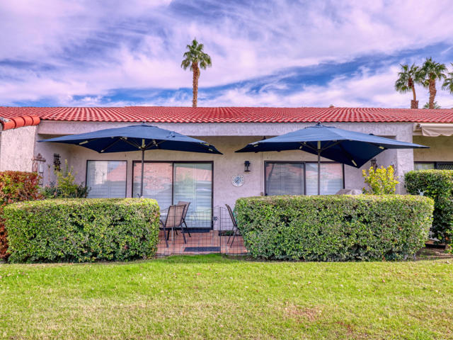 171 Winterhaven Circle, Palm Desert CA: https://media.crmls.org/mediaz/0d0cb61b-3eda-42a3-9722-c0f4360e533c.jpg