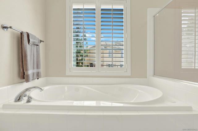 3856 Quarter Mile Drive, San Diego CA: https://media.crmls.org/mediaz/0d0cd8d8-806a-44ec-bce8-7f4050866b7c.jpg