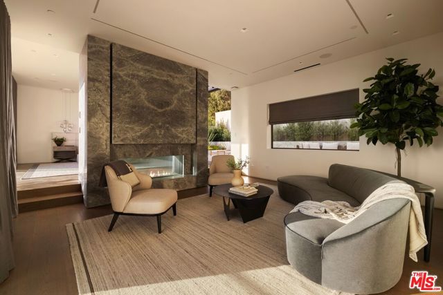 Image 34 of 50 For 1690 Doheny Drive