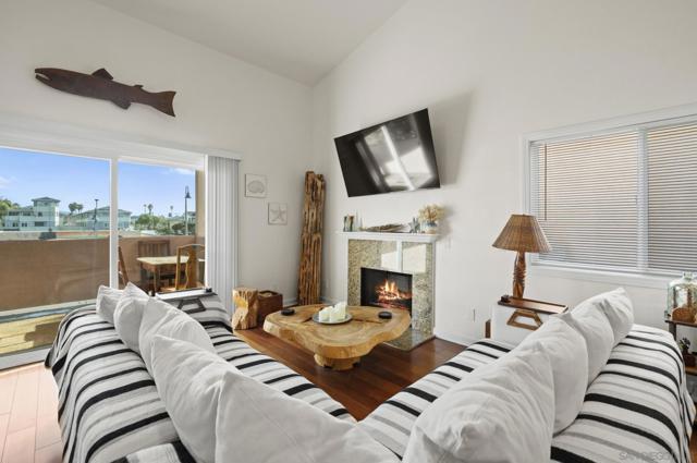 Image 2 of 18 For 700 Seacoast Dr