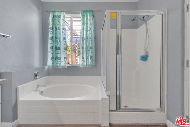 13292 Via Del Lago, Victorville CA: https://media.crmls.org/mediaz/0d0edd6f-0c16-420e-ae37-fce4390cb252.jpg