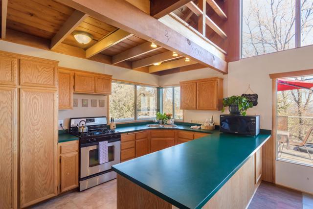 Detail Gallery Image 8 of 34 For 32755 Birch Hill Rd, Palomar Mountain,  CA 92060 - 2 Beds | 2 Baths