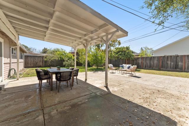 Image 25 of 28 For 1061 Hickorynut Court
