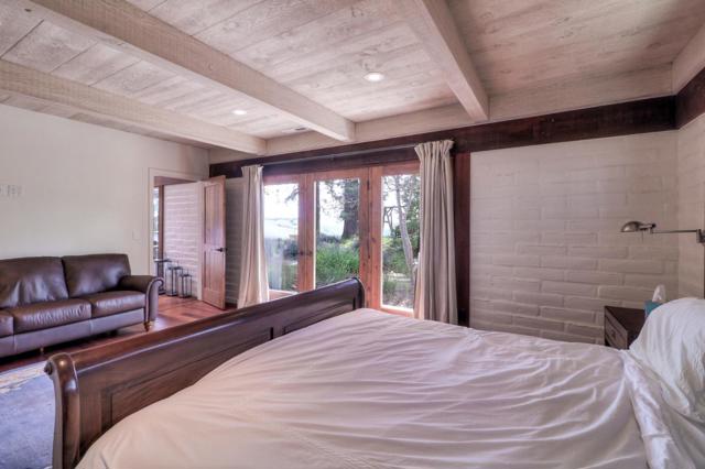 500 El Caminito Road, Carmel Valley CA: https://media.crmls.org/mediaz/0d113037-8206-4ecd-ba37-7f2d1333d691.jpg