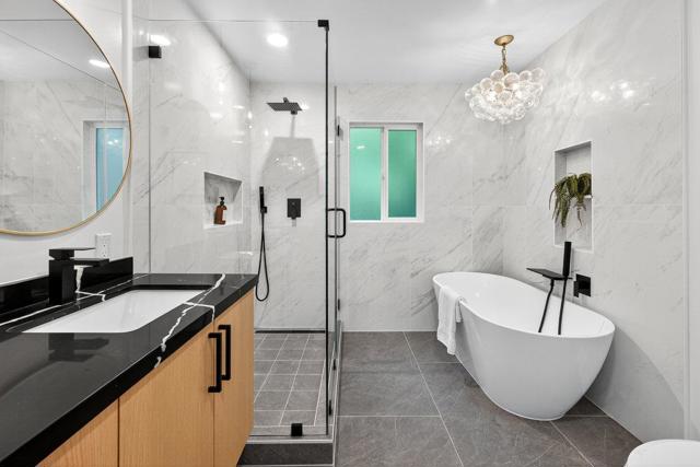 430 Gilbert Avenue, Menlo Park CA: https://media.crmls.org/mediaz/0d11a622-311e-4194-9805-f297bd1c2241.jpg