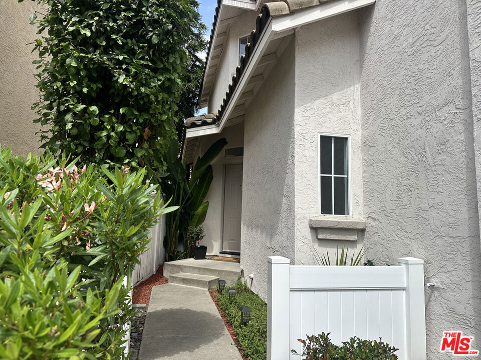 1817 Calypso Drive - photo 2
