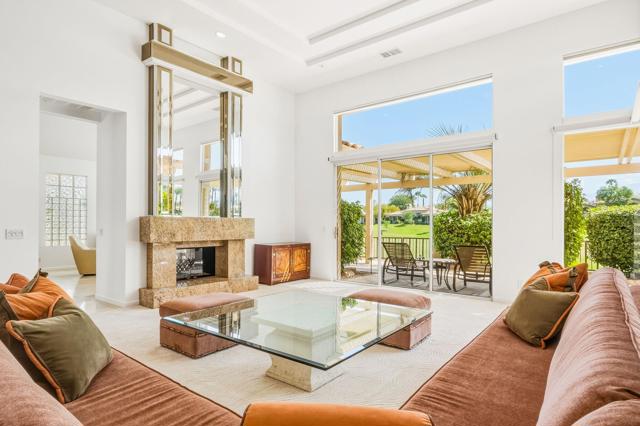 801 Deer Haven Circle, Palm Desert, CA 92211