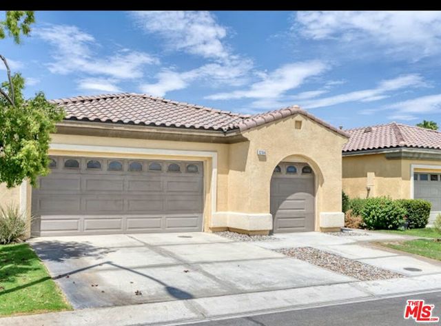 82104 Hopkins Drive, Indio CA: https://media.crmls.org/mediaz/0d13d62f-7401-4c34-a604-acee5688eba0.jpg