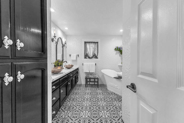 78755 St Thomas Drive, Bermuda Dunes CA: https://media.crmls.org/mediaz/0d15387a-6caa-46cf-b80a-565dfbad7e36.jpg