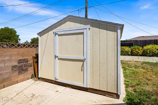 2707 Galindo Avenue, Simi Valley CA: https://media.crmls.org/mediaz/0d160d5e-d741-4842-b636-4e9e5f897b62.jpg