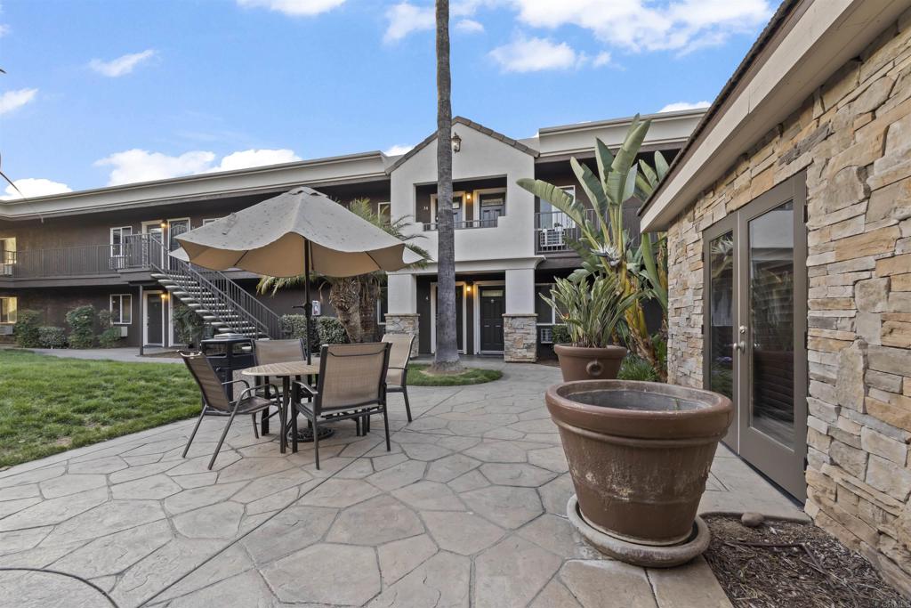 800 N Mollison Avenue #56