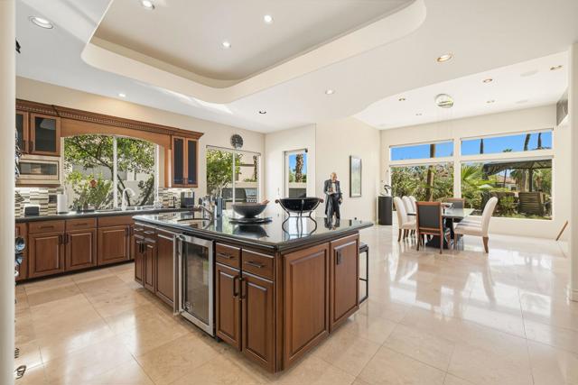 334 Crest Lake Drive, Palm Desert, CA 92211