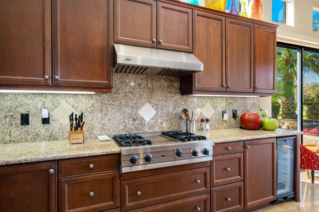 1 Birkdale Circle, Rancho Mirage CA: https://media.crmls.org/mediaz/0d170a8f-a290-4c49-80b8-631febe40bde.jpg