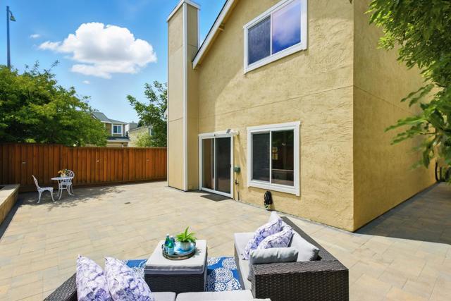 34348 Siward Drive, Fremont CA: https://media.crmls.org/mediaz/0d1781af-1468-4daa-8800-f76c28a4eabd.jpg