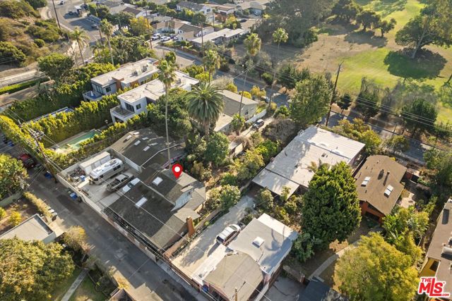 2201 Dewey Street, Santa Monica, California 90405, 3 Bedrooms Bedrooms, ,3 BathroomsBathrooms,Single Family Residence,For Sale,Dewey,25497927