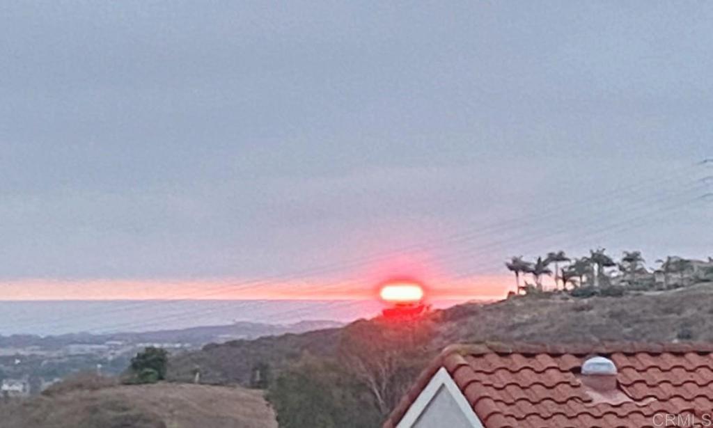 https://media.crmls.org/mediaz/0d1a43fe-b709-413d-b241-132c48281006.jpg?preset=X-Large