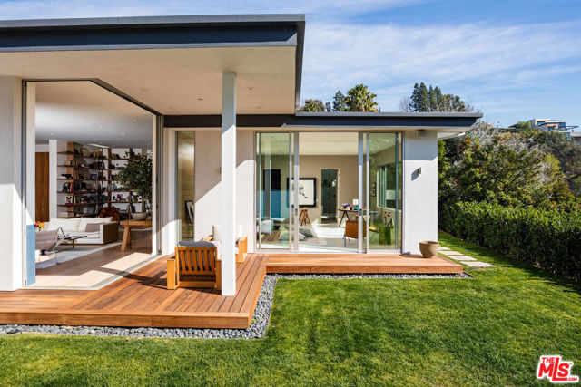 1355 Devlin Drive, Los Angeles CA: https://media.crmls.org/mediaz/0d1a49d5-e2ef-4199-895f-e43c2cd840fc.jpg