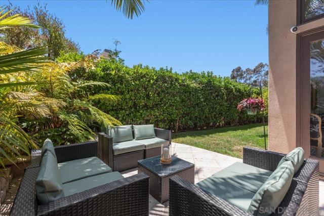 7166 Tern Place, Carlsbad CA: https://media.crmls.org/mediaz/0d1b4b89-a953-40a4-aff8-cf42a830788b.jpg
